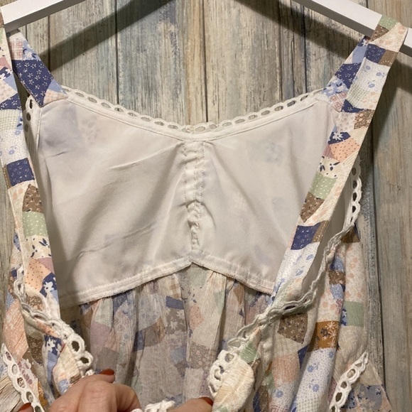 American eagle patchwork, colorful Ruffle crop top | Size medium - Picture 8 of 12